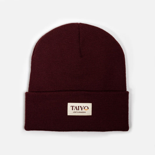 Bonnet revers bordeaux avec patch beige