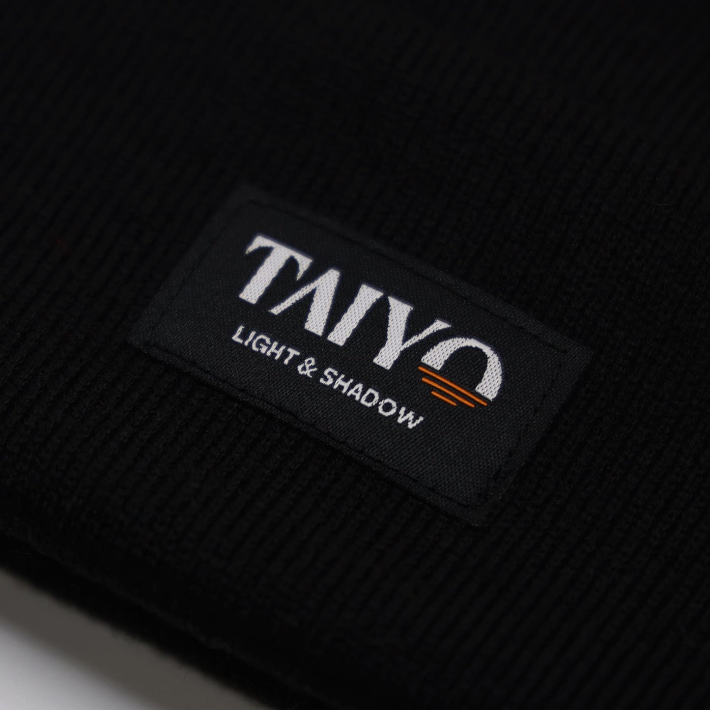 Tessy Cuff Beanie Black / Black