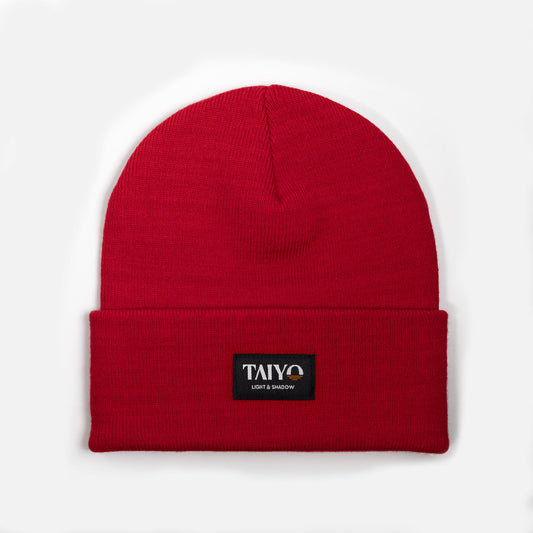 Bonnet revers rouge