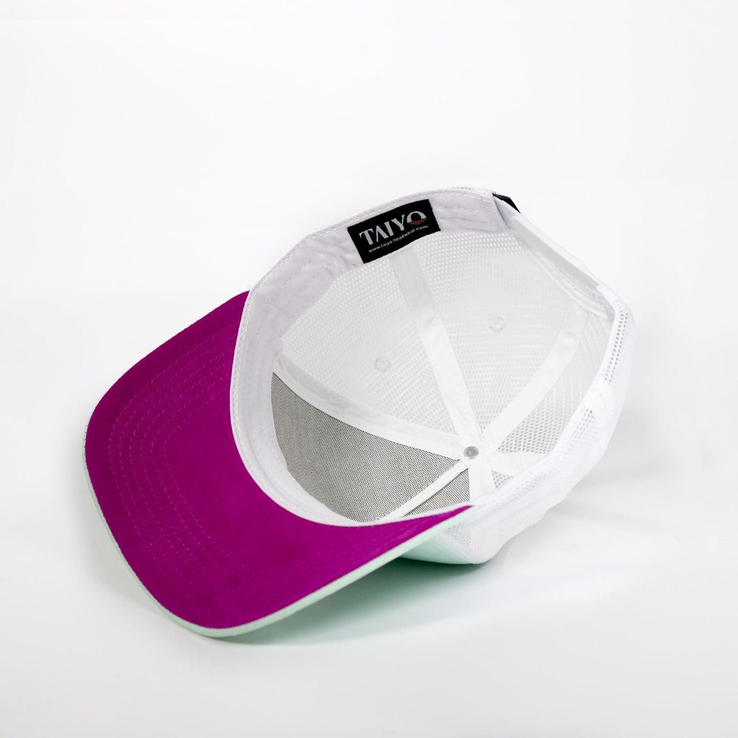 casquette trucker suede violet et vert
