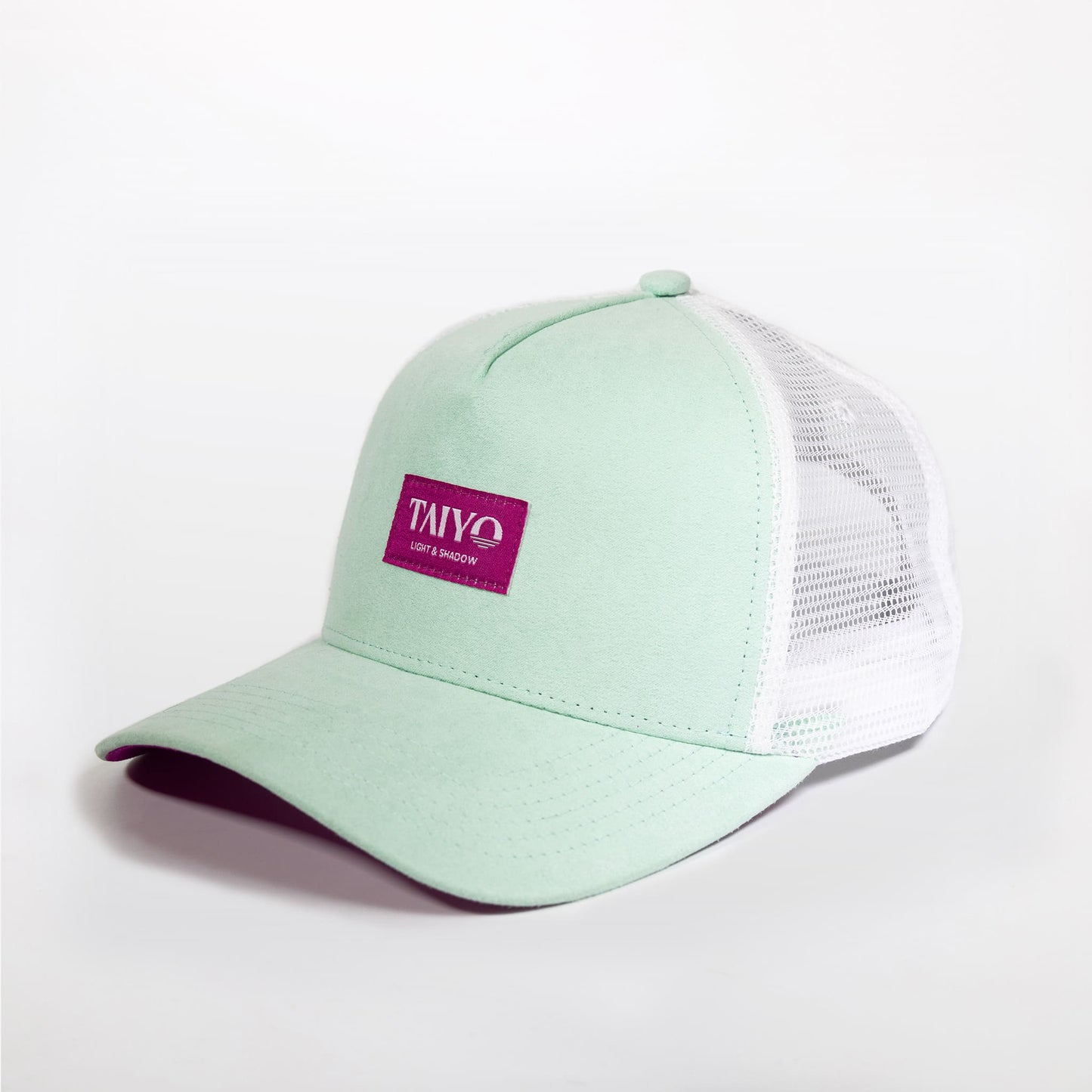 casquette trucker en suede couleur vert d'eau