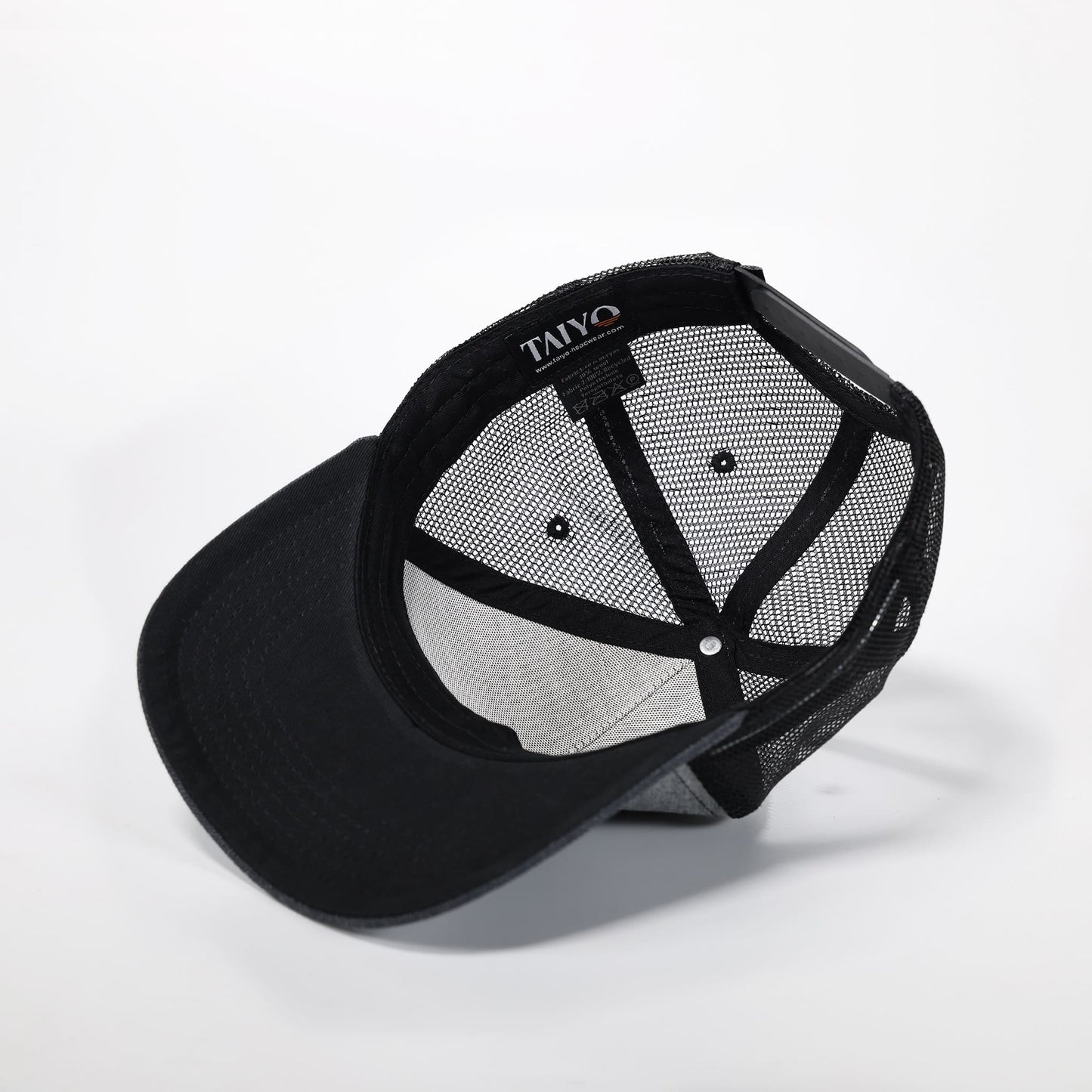 casquette trucker noir à palmier