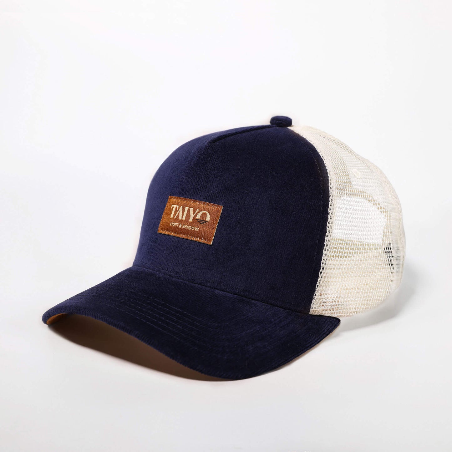 casquette velours bleu marine et beige