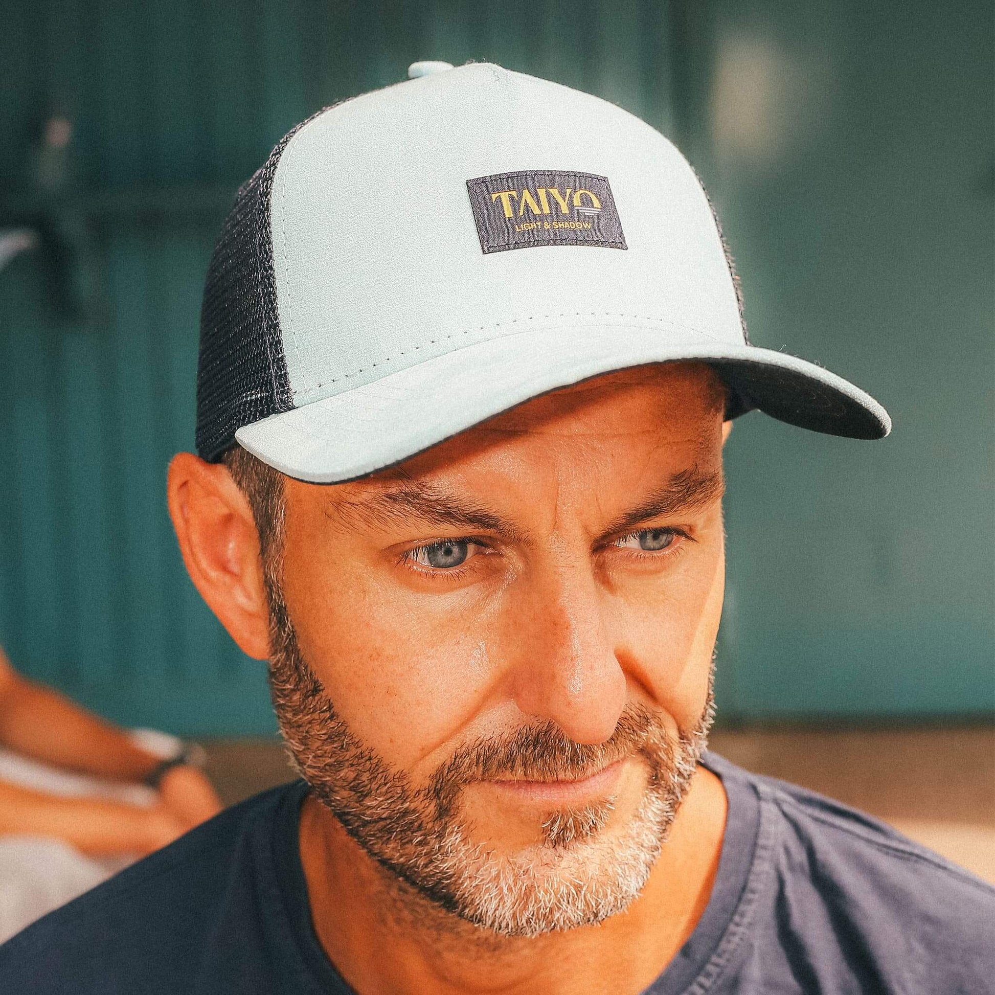 casquette trucker en suede eco responsable bleu